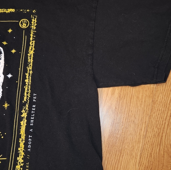 Be Human[e]"The Evil Cat’ Tarot Card, Black and Gold T-Shirt. Large. - Picture 2 of 7